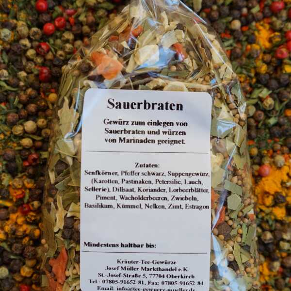 Sauerbraten-Gewürzmischung mit sichtbaren, bunten Gewürzkörnern und Kräuterstücken