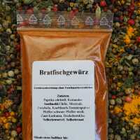 Bratfisch-Gewürzzubereitung in goldgelber Farbe
