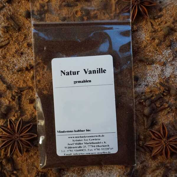 Gemahlene Vanille als feines, dunkelbraunes Pulver