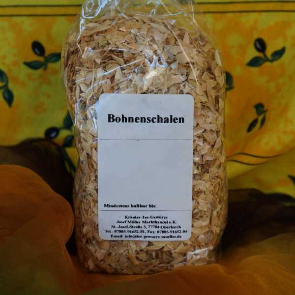 Getrocknete Bohnenschalen in hellbrauner Farbe