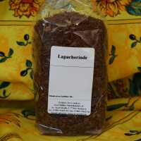 Lapachorinde in kleinen, rötlich-braunen Stücken