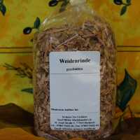 Geschnittene Weidenrinde in graubrauner Farbe