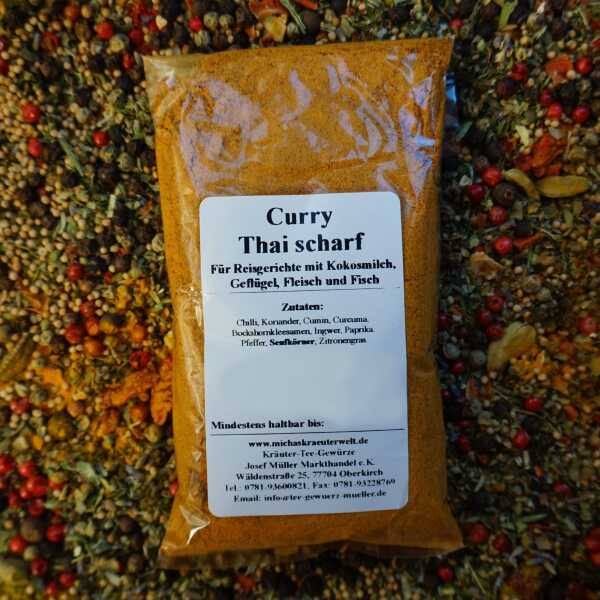 Thai Curry scharf als feines, rötliches Pulver